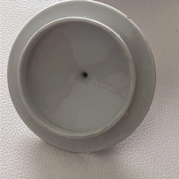 Beautiful Vintage Limoges France Exclusively For Jackie Dunbar Trinket Box - Picture 5 of 8